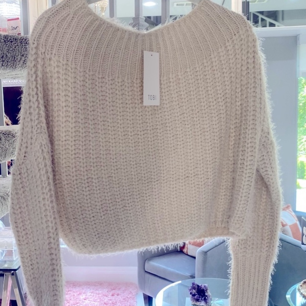 Tobi Cropped Sweater✨